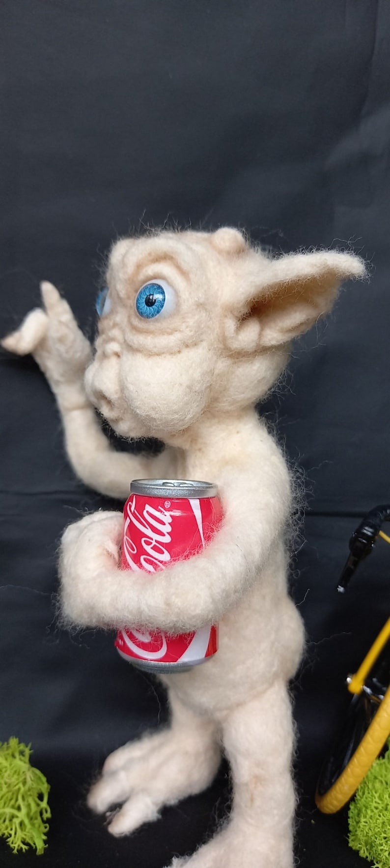 Mac and me felted alien creature figurine/80's/needle felted animals/alien statue image 3