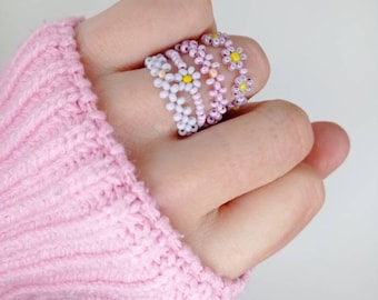 Set of four beaded rings/lavender rings/daisy beaded ring/four in one ring/violet ring/pink ring/ring for girl/cute pink ring/nice ring