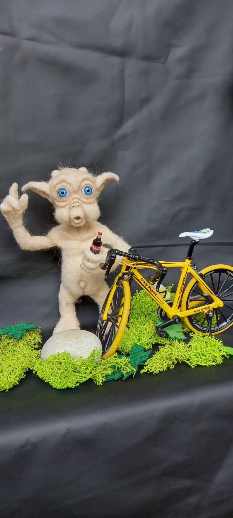 Mac and me felted alien creature figurine/80's/needle felted animals/alien statue image 9