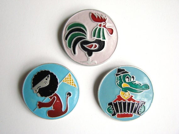 Set of 3 vintage 70s Soviet badges, Lion, Rooster… - image 1
