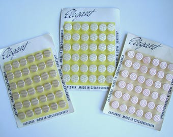 36 pcs vintage glass buttons by Jablonex. White buttons with pearlized finish. Round buttons 13 mm, 1/2 inch.  Made in Czechoslovakia 70s