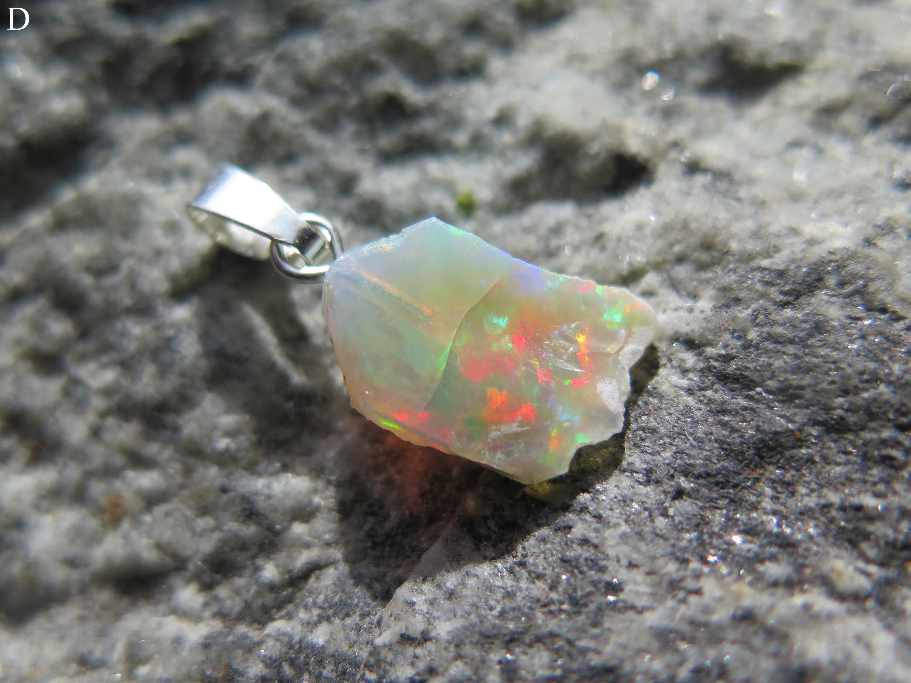 Energetic ethopian Welo Opal Pendant -raw piece-