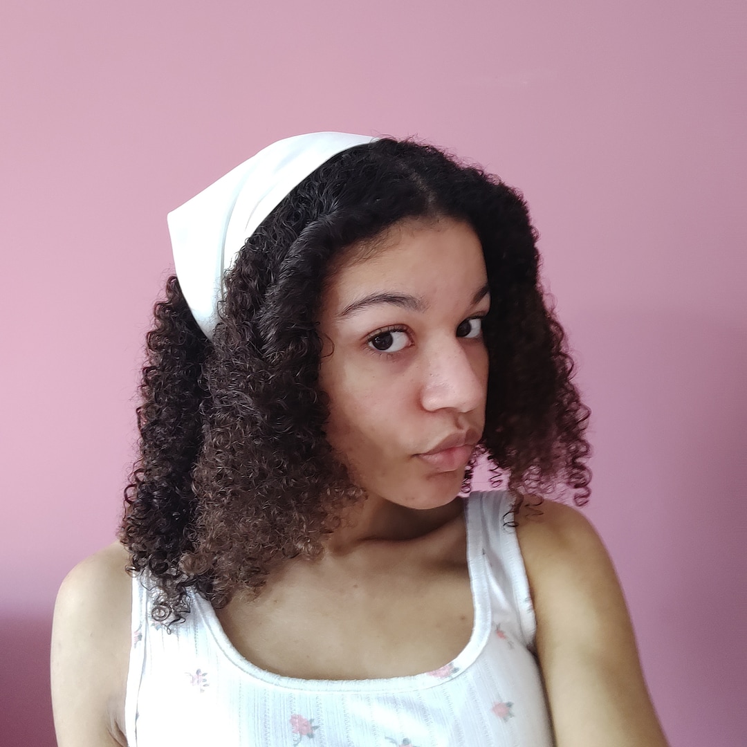 Foulard triangolare Audrey in vera seta di gelso color avorio