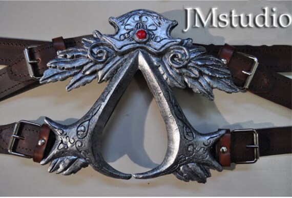 assassin's creed ezio belt buckle