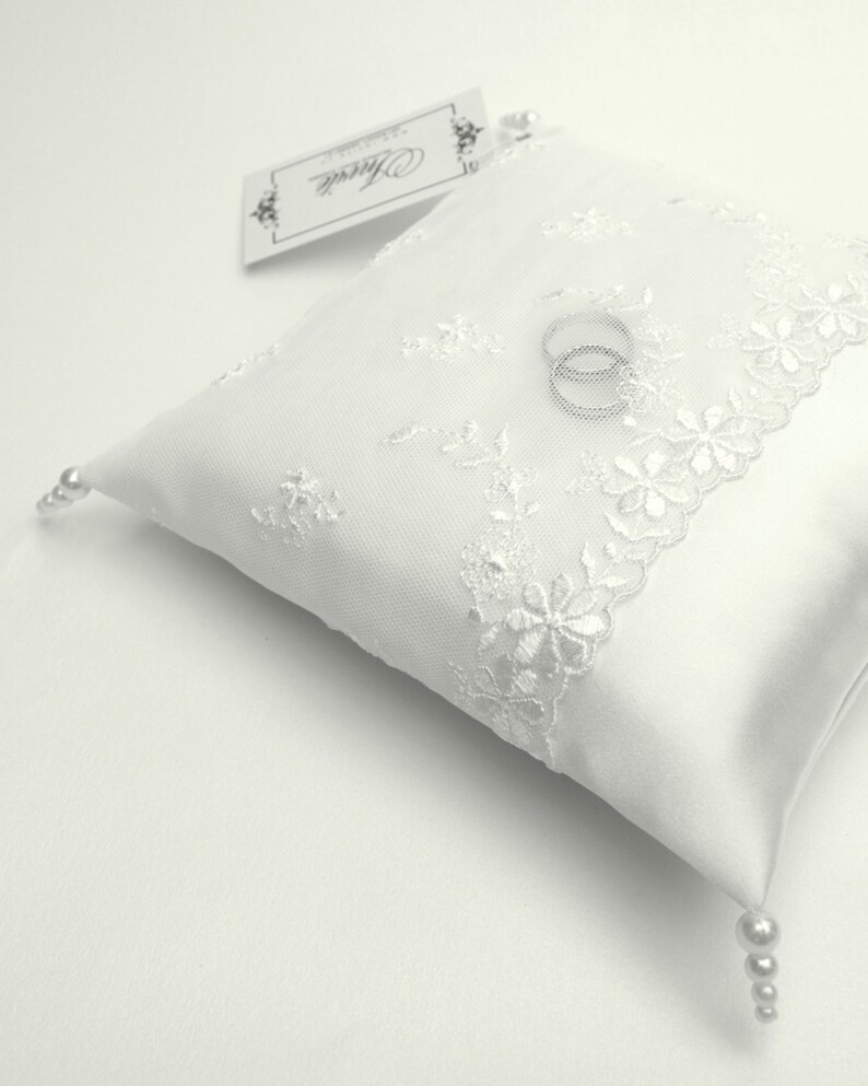 White Lace Ring Bearer Pillow White Ring Bearer White Etsy