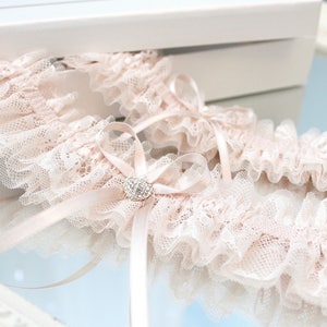 blush pink lace garter set, blush pink garters set, blush pink wedding garter set, blush rose wedding garter set, garters for wedding