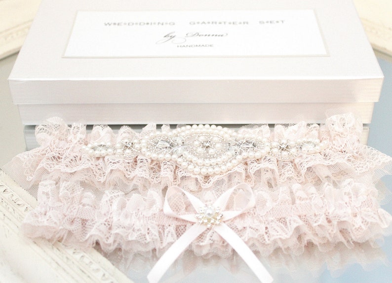 blush pink lace garter set, blush pink tulle garter set, blush pink garter set, blush pink wedding garter set, blush rose wedding garter set image 3