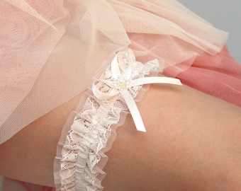 blush pink garter, blush pink wedding garter, blush rose garter, blush rose wedding garter, blush pink bridal garter, blush tulle garter