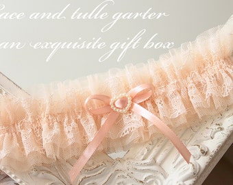 peach tulle wedding garter, peach bridal garter, peach garter, peach lace garter, tulle garter, peach wedding garter, peach plus size garter