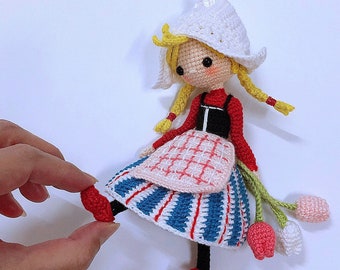 English: Crochet Doll Pattern-Lotte 乐蒂 (Dutch Girl)