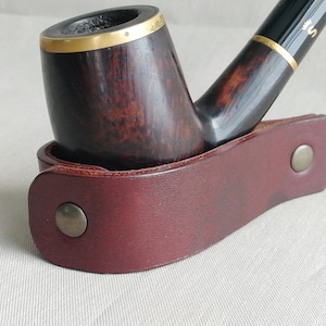 Leather Pipe Stand