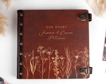 Álbum de fotos de boda personalizado con flores silvestres grabadas Álbum de fotos de madera Regalo de compromiso para pareja Álbum personalizado Regalos de boda rústicos