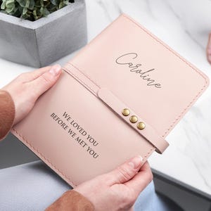 Presente de chá de bebê para nova mamãe Livro de memórias personalizado Cartas para minha filha Notas para meu filho Diário de couro personalizado Diário de nome de nascimento