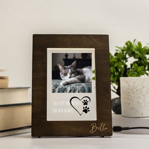 Personalized Pet Memorial Cat Frame - Cat Loss Gifts - Pet Bereavement Gift - Cat Sympathy Gift - Light Up Frame with Cat Photo