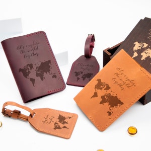 Presentes de viagem de aniversário Conjunto de presente de viagem para casal Mapa do mundo Carteira de viagem de couro Porta-passaporte personalizado Etiqueta de bagagem Presentes do Sr. e da Sra.