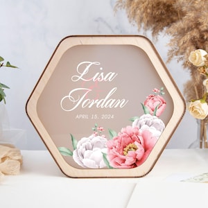Personalisierter Holzkartenbox für Hochzeit mit Pfingstrosen, Hochzeitskartenbox mit Blumen, Hochzeitsgeschenk für Paare, Umschlagbox