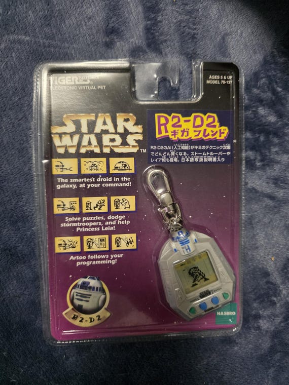 1997 Star Wars R2-D2 Giga Pets – Mint Sealed Virtual Keychain Pet 