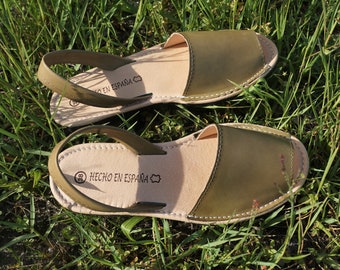 Dark Green Leather Avarcas Sandals: Handmade Spanish Menorquinas