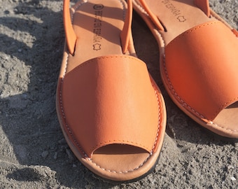 Sandales Avarcas en cuir orange : chaussures d'été espagnoles faites main