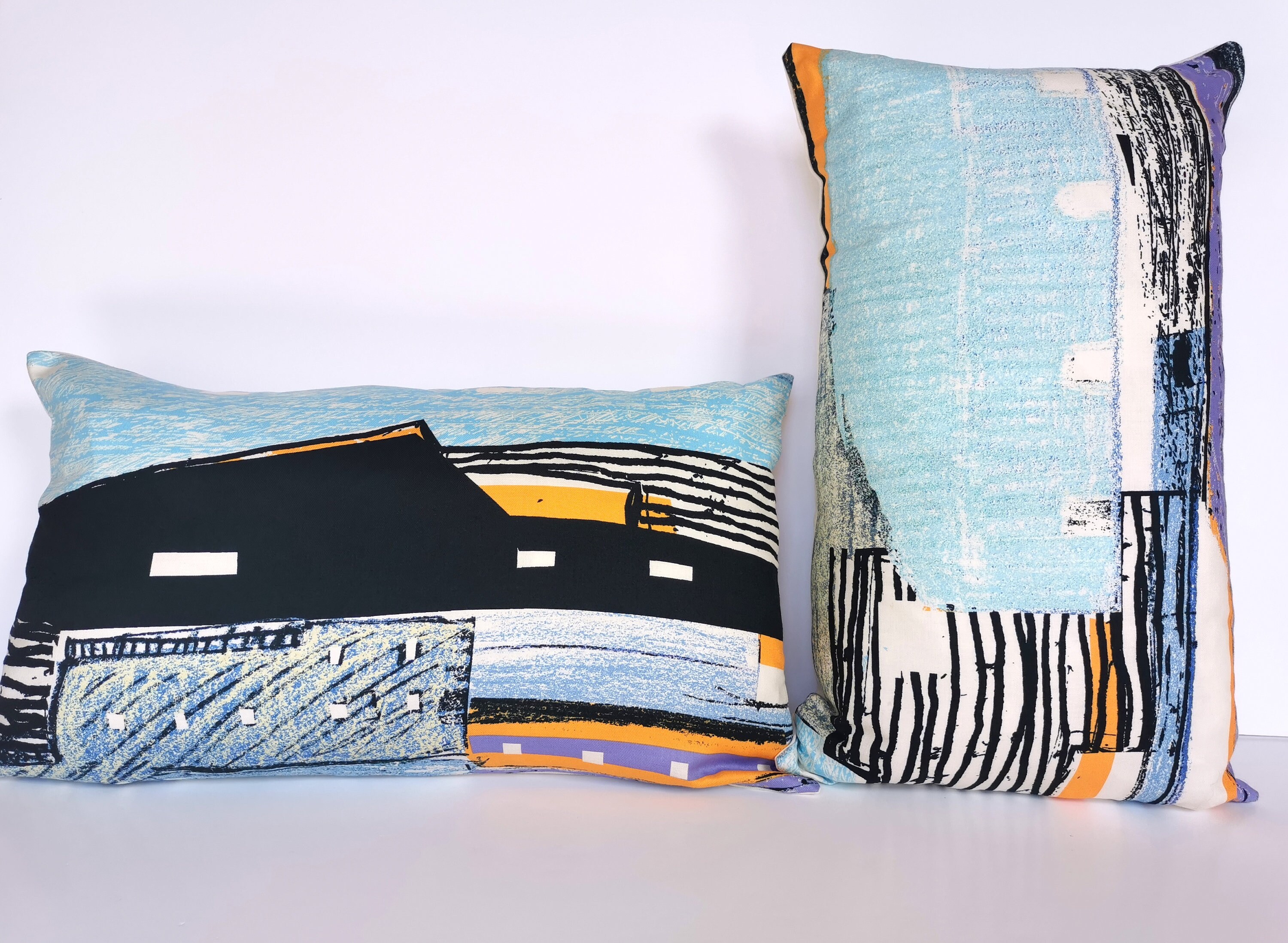 Lot de 2 Housses Coussins Rectangulaires en Tissu Japonais, Ultra Moderne, L'artiste Yumi Yoshimoto,