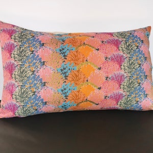 Ultra modern multicolored Japanese fabric rectangular cushion cover by artist Yumi Yoshimoto, 30 x 50 cm, 12 &quot;x 20&quot;