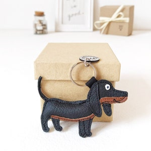 Cute Dachshund Dog Keychain, Sausage Dog Keychain, Dachshund Bag Charm, Sausage Dog Bag Charm, Black&Braun Dachshund Faux Leather Keychain,