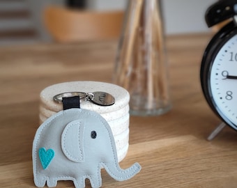 Cute Grey Elephant Keychain, Elephant Bag Charm,Faux Leather Animal Keychain, Lucky Keychain, Gift For Elephant Lover, Handmade Elephant