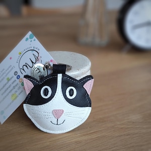 Cute Black&White Cat Keychain, Faux Leather Cat Keychain, Cat Bag Charm, Gift For Cat Lover, Handmade Cat Keychain