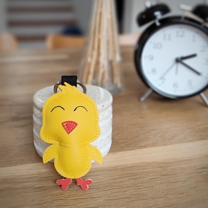 Cute Chick Keychain, Chick Bag Charm, Yellow Chick Faux Leather Keychain, Chicken Keychain, Handmade Chicken Keychain, Animal Keychain