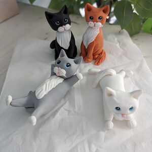 Entrega a todo el mundo Lindos gatos Gatitos Dibujos animados Adorno para tarta de cumpleaños con fondant