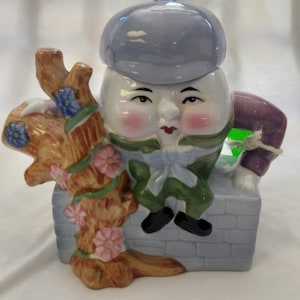 Feitx Humpty Dumpty Tea Pot with Lid.
