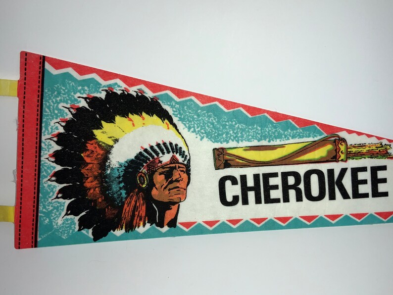 Vintage Pennant Gift Childhood Memory Flag Souvenir North Carolina Cherokee Pendant