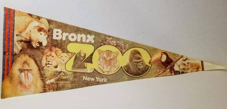 Vintage Pennant Bronx Zoo