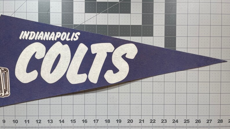 Gift Indianapolis Colts Pendant Flag Vintage Pennant Childhood Memory Souvenir