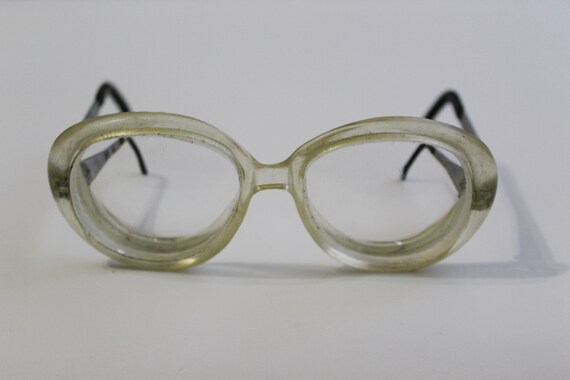 old style eyeglass frames
