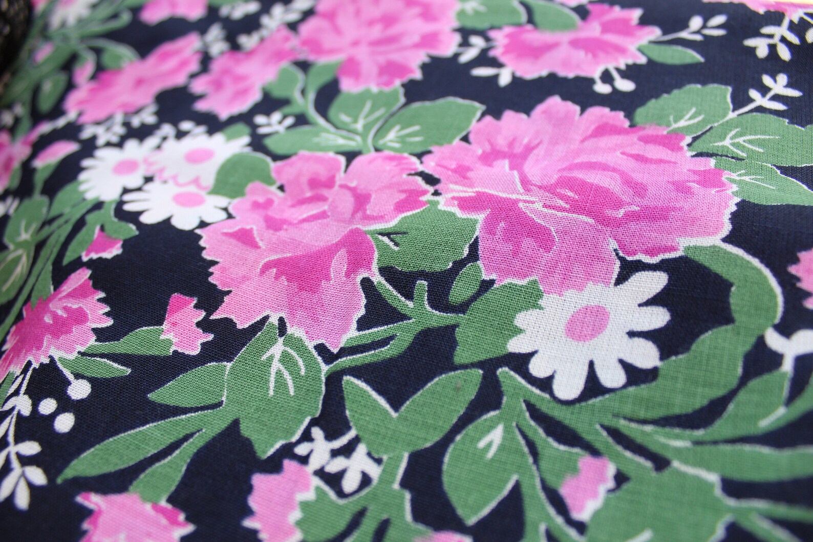 Retro Cloth Daisy Roses Vintage Black Fabric Pink White Etsy