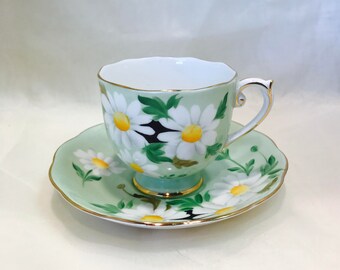 Vintage Roslyn Tea Cup & Saucer