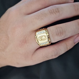 Anillo de oro Guadalupe para hombre, anillo de oro grueso de 14k, anillo Buena Suerte para hombre, garantía de reemplazo de por vida, anillo de oro Virgen María