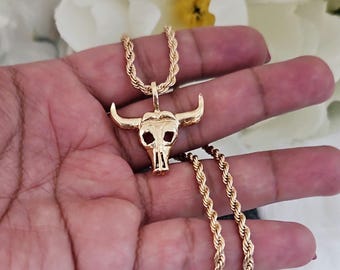 ゴールドブルスカルネックレス：14Kメッキ、ロープチェーンまたはフィガロチェーン