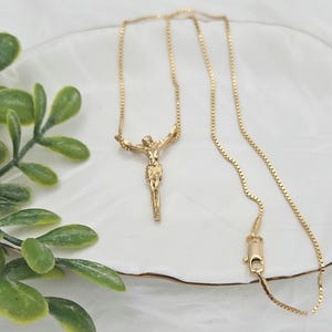 Corpus Necklace - Etsy