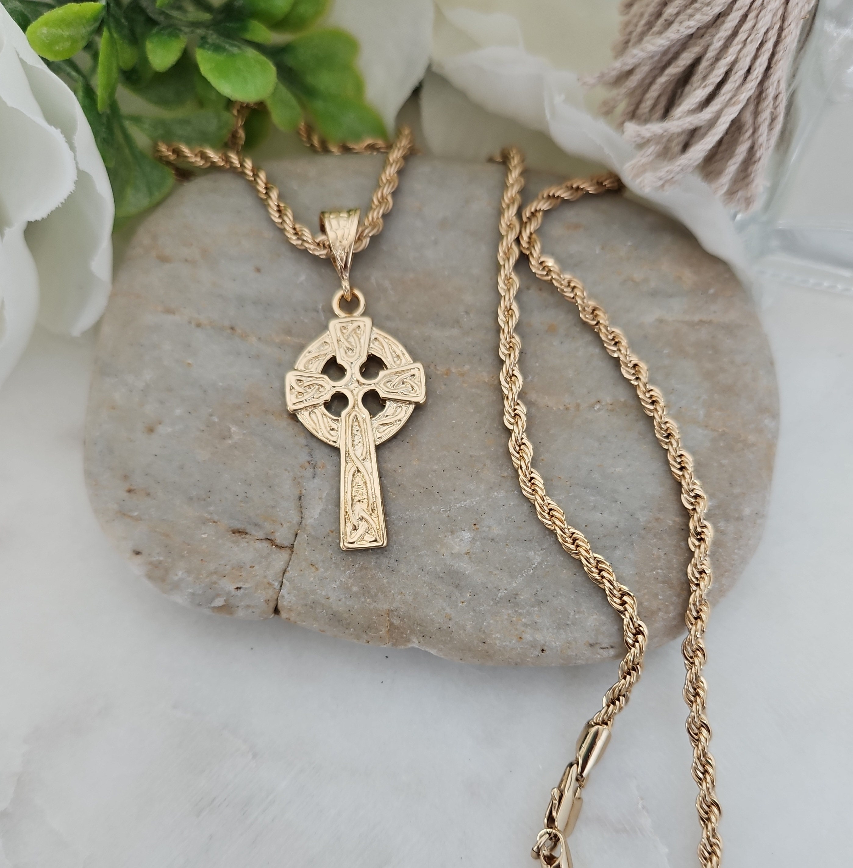 Celtic Cross Necklace – United Church Bookstore