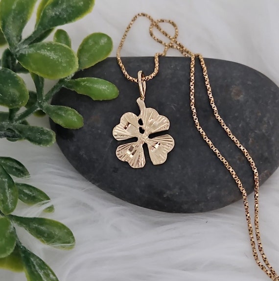 Pendentif Porte-bonheur Trèfle à 4 Feuilles Plaqué Or – Bijou Chance élégant
