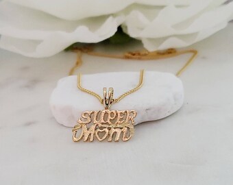 【bighugclub】MOM necklace Rhodium Plated 925 Sterling Silver Clear CZ Script MOM