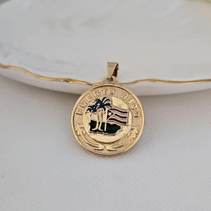Médaillon Porto Rico en or, plaqué or épais 14 carats, pendentif Porto Rico de haute qualité, 26 mm de diamètre, le pendentif est un peu plus grand qu&#39;un quart