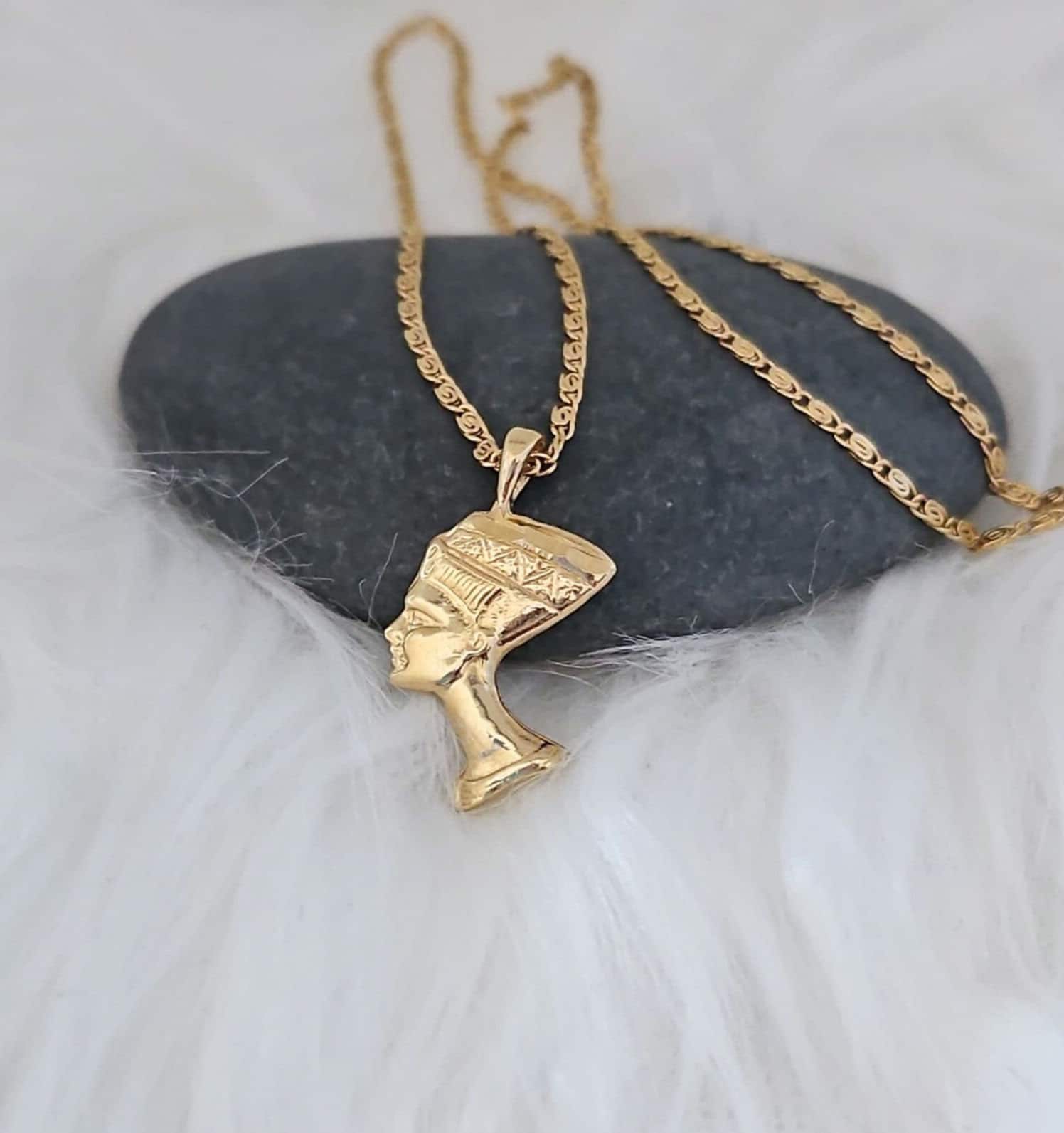 ネフェルティティペンダント - Etsy 日本