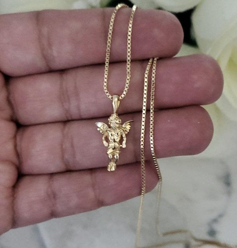 Collar de ángel chapado en oro de 14 k: colgante de querubín guardián imagen 1