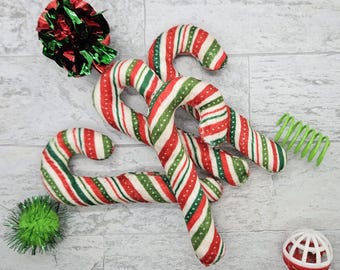 Candy Cane Cat Toys – Holiday Cheer for Your Furry Friends