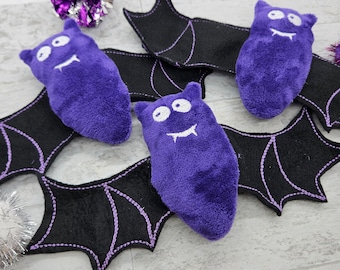 Catty Batty: Refillable Minky Bat Toy with Whimsical Flair