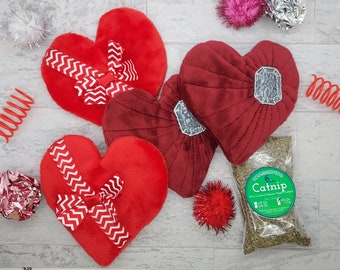 Refillable Cat Toy - Valentine's Day Heart Shaped Ballotin - Cat Cuddle Toy - Cat Chocolate Box