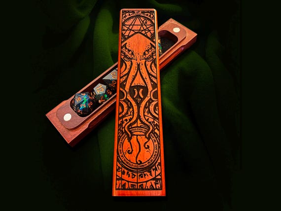Cthulhu - Single Set Dice Box - Handcrafted Personalizable Dice Vault For Fans of Lovecraft, Mythos, Edritch Horror Tabletop Games